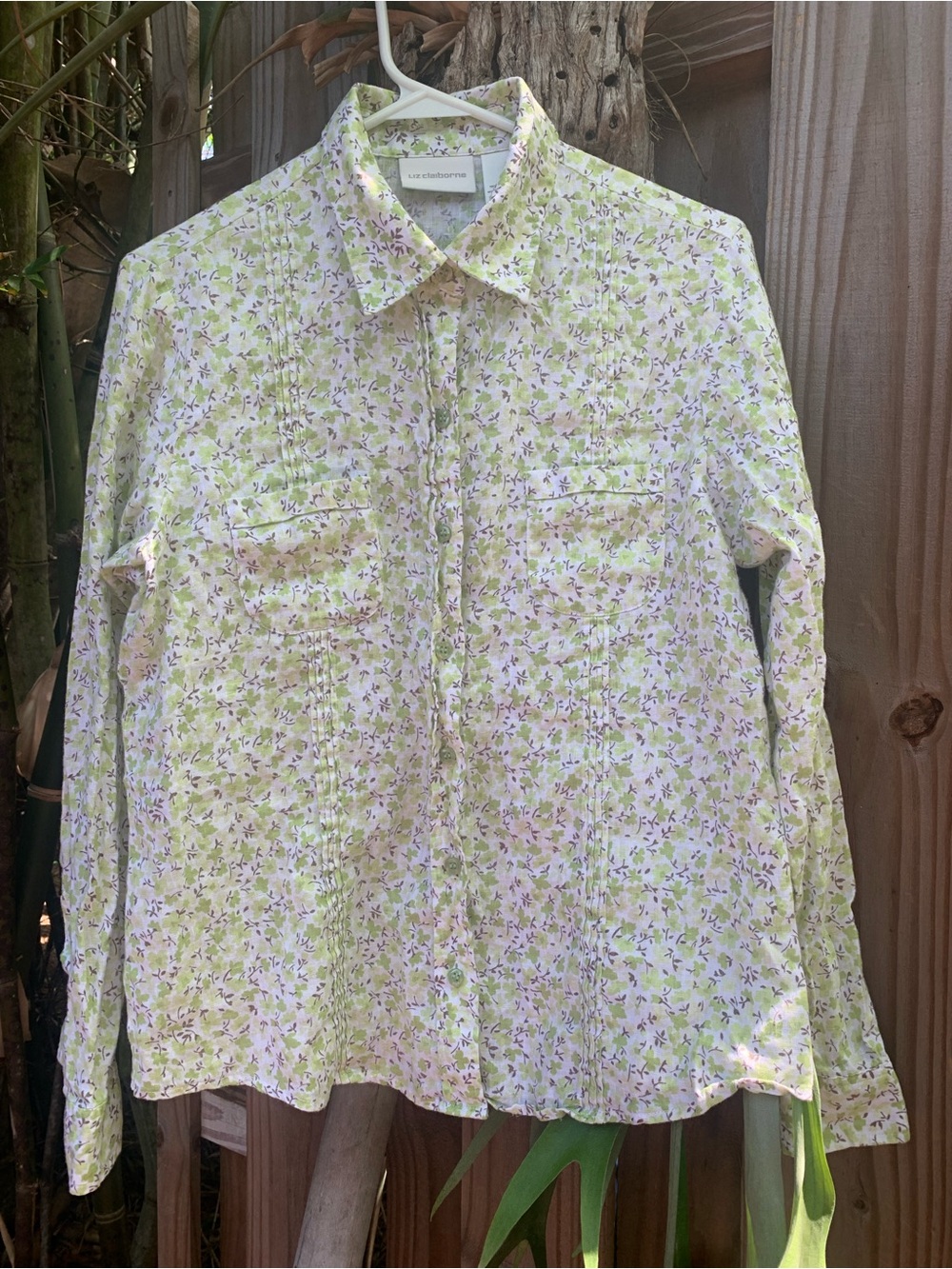 Liz Claiborne Light Green Floral Button-Down Shirt